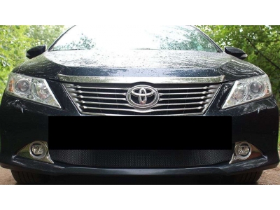 Защита радиатора черная РусСталь для Toyota Camry 2011-2014