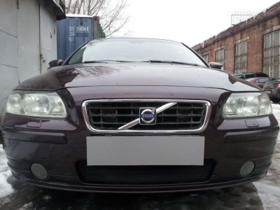 Защита радиатора черная РусСталь для Volvo S60 2004-2010