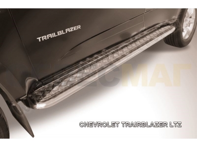 Пороги с площадкой алюминиевый лист 57 мм усиленные Slitkoff для Chevrolet TrailBlazer 2013-2018