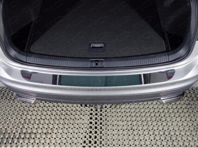 Накладка на задний бампер зеркальный лист ТСС для Volkswagen Tiguan 2016-2021