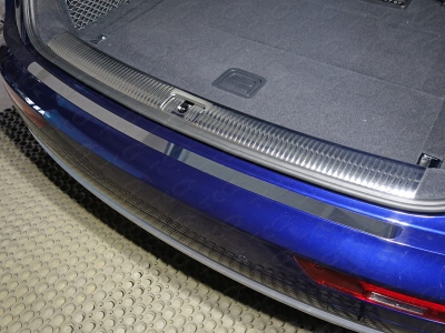 Накладка на задний бампер зеркальный лист ТСС для Audi Q5 2016-2021