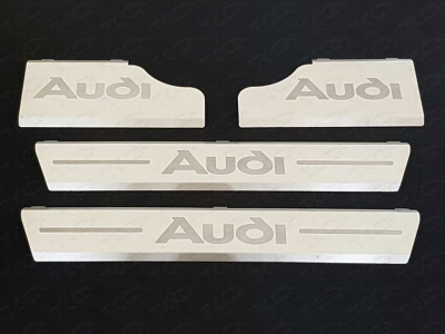 Накладки на пороги шлифованный лист надпись Audi ТСС для Audi Q7 2015-2021