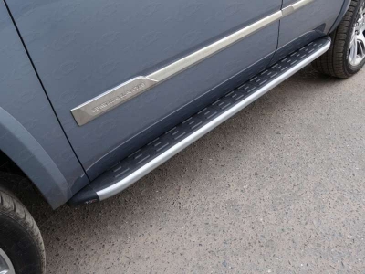 Пороги алюминиевые ТСС с накладкой серебристые для Cadillac Escalade 2015-2021