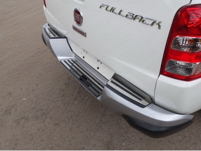 Накладки на задний бампер зеркальный лист 3 штуки ТСС для Fiat Fullback 2016-2021