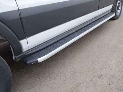 Порог алюминиевый ТСС с накладкой правый 2220 мм для Ford Transit 2014-2021