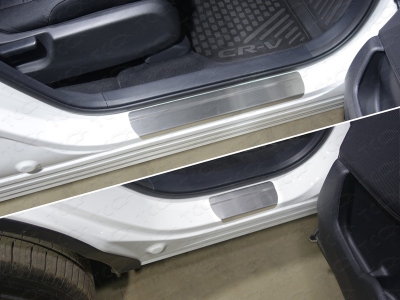Накладки на пороги лист шлифованный 4 шт для Honda CR-V № HONCRV17-06