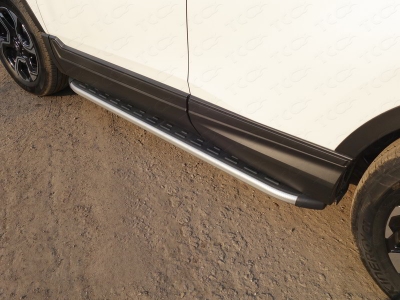 Пороги алюминиевые ТСС с накладкой серебристые для Honda CR-V 2017-2021