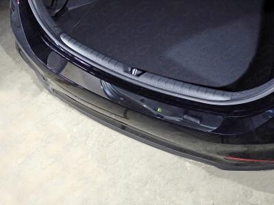 Накладка на задний бампер зеркальный лист для Hyundai Accent № HYUNACC17-09