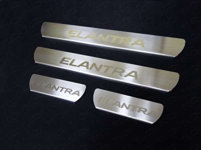 Накладки на пороги лист шлифованный надпись Elantra ТСС для Hyundai Elantra 2015-2018