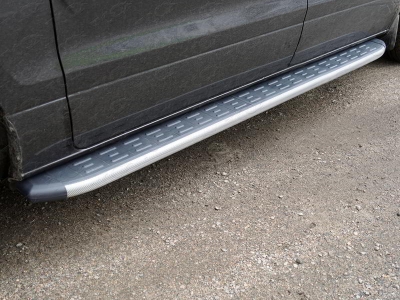 Пороги алюминиевые ТСС с накладкой серые для Hyundai H-1 Starex 2019-2021