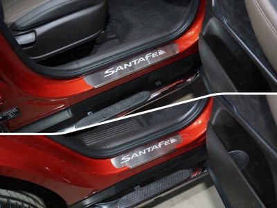 Накладки на пороги шлифованный лист надпись Santa Fe 4 штуки для Hyundai Santa Fe № HYUNSF18-04