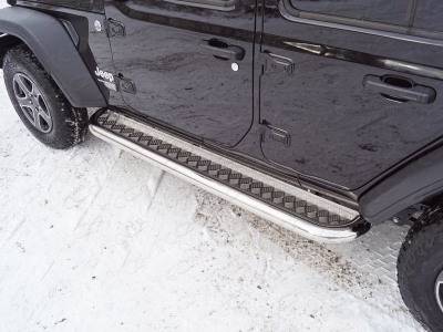 Пороги с площадкой алюминиевый лист 76 мм ТСС для Jeep Wrangler 2018-2021