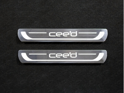 Накладки на пороги лист зеркальный надпись CEED 2 штуки ТСС для Kia Ceed 2012-2018