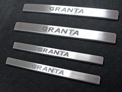 Накладки на пороги лист шлифованный надпись Granta ТСС для Lada Granta 2011-2021