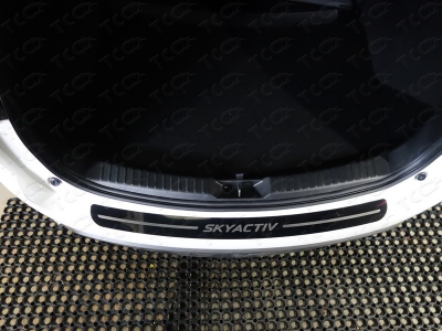 Накладка на задний бампер зеркальный лист надпись Skyactiv для Mazda CX-5 № MAZCX517-15