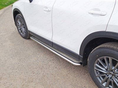 Пороги с площадкой нержавеющий лист 42 мм ТСС для Mazda CX-5 2018-2021