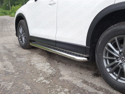 Пороги с площадкой алюминиевый лист 60 мм ТСС для Mazda CX-5 2018-2021