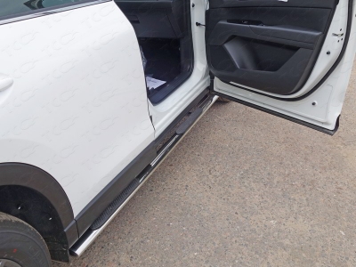Пороги овальные с накладкой 75х42 мм ТСС для Mazda CX-5 2018-2021