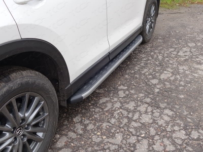 Пороги алюминиевые ТСС с накладкой серые для Mazda CX-5 2018-2021