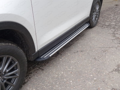 Пороги алюминиевые Slim Line Silver ТСС для Mazda CX-5 2018-2021