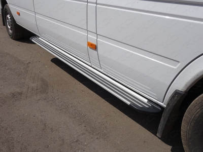 Порог алюминиевый Slim Line Silver для Mercedes-Benz Sprinter № MERSPR14-07S