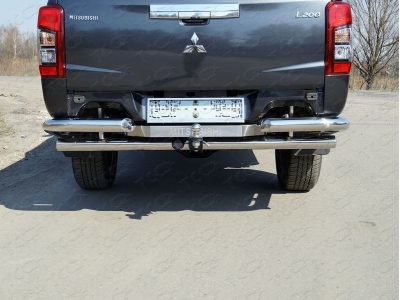 Защита заднего бампера центральная 76 мм ТСС для Mitsubishi L200 2019-2021