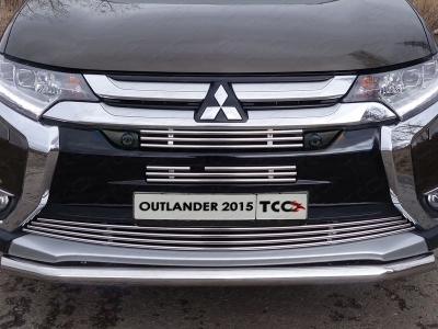 Решётка радиатора верхняя 12 мм с парктроником ТСС для Mitsubishi Outlander 2015-2018