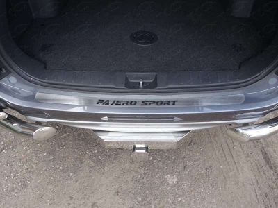 Накладка на задний бампер лист шлифованный надпись Pajero Sport для Mitsubishi Pajero Sport № MITPASPOR16-08