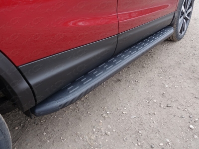 Пороги алюминиевые ТСС с накладкой чёрные для Nissan Qashqai 2019-2021