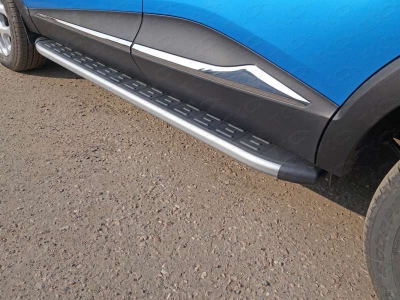 Пороги алюминиевые ТСС с накладкой серебристые для Renault Kaptur 2016-2021