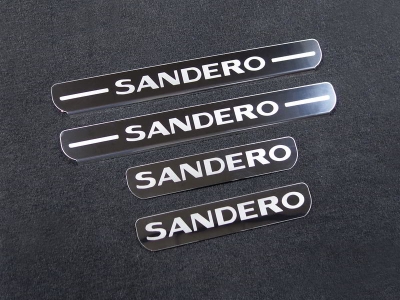 Накладки на пороги зеркальный лист надпись Sandero 4 штуки ТСС для Renault Sandero Stepway 2018-2021