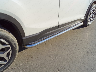 Пороги с площадкой алюминиевый лист 60 мм ТСС для Subaru Forester SK 2018-2021