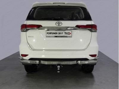 Защита задняя двойные уголки 76-42 мм ТСС для Toyota Fortuner 2017-2020