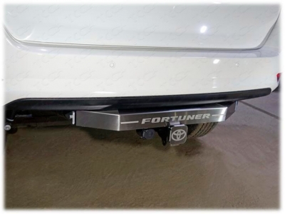 Фаркоп оцинкованный ТСС надпись Fortuner для Toyota Fortuner 2015-2021