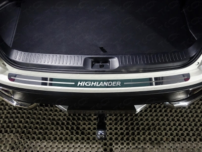 Накладка на задний бампер зеркальный лист надпись Highlander для Toyota Highlander № TOYHIGHL17-19