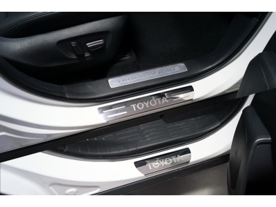 Накладки на пороги лист зеркальный надпись Toyota 4 шт для Toyota Highlander № TOYHIGHL20-03