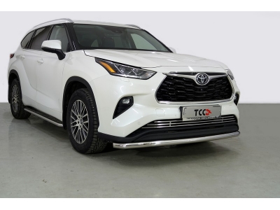 Защита переднего бампера 60 мм ТСС для Toyota Highlander 2020-2021