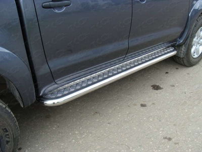 Пороги с площадкой алюминиевый лист 60 мм ТСС для Toyota Hilux 2008-2011