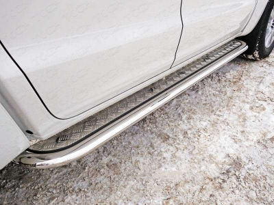 Пороги овал с площадкой алюминиевый лист 75х42 мм для Volkswagen Amarok № VWAMAR17-28
