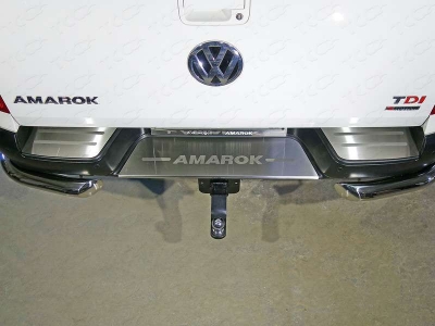 Накладка на задний бампер лист шлифованный надпись Amarok ТСС для Volkswagen Amarok 2016-2021