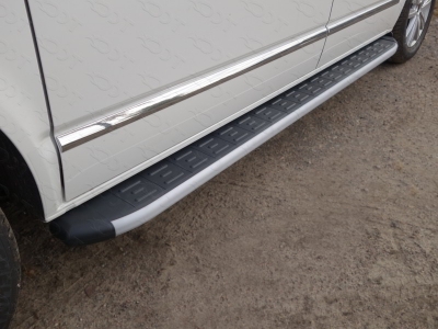 Пороги алюминиевые ТСС с накладкой для Volkswagen Caravelle T6 2015-2021