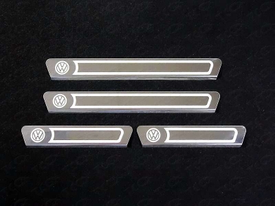 Накладки на пороги внешние лист шлифованный лого Volkswagen ТСС для Volkswagen Polo 2015-2020