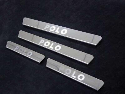 Накладки на пороги зеркальный лист надпись Polo для Volkswagen Polo № VWPOLO16-04