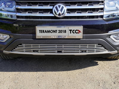Накладка решетки радиатора нижняя с парктроником и камерой 12 мм ТСС для Volkswagen Teramont 2018-2021