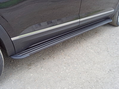 Пороги алюминиевые Slim Line Black для Volkswagen Teramont № VWTER18-39B