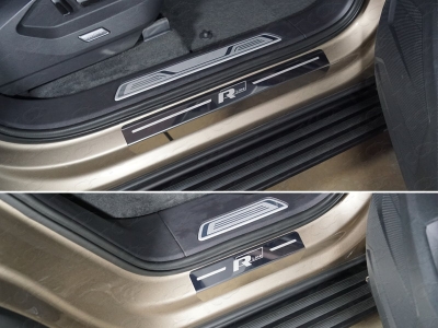 Накладки на пороги лист зеркальный надпись R-Line 4 шт ТСС для Volkswagen Touareg 2018-2021