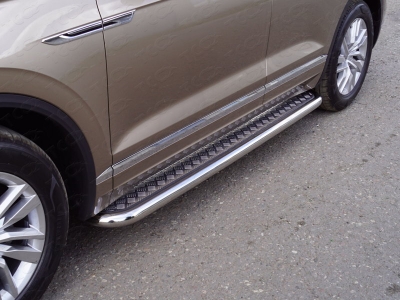 Пороги с площадкой алюминивый лист 60 мм ТСС для Volkswagen Touareg 2018-2021