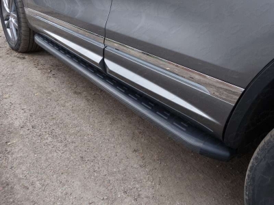 Пороги алюминиевые ТСС с накладкой чёрные для Volkswagen Touareg R-Line № VWTOUARRL14-08BL
