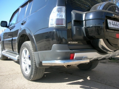 Защита задняя уголки 60 мм для Mitsubishi Pajero 4 2014-2021