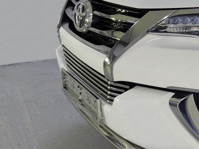 Решетка радиатора нижняя 12 мм для Toyota Fortuner № TOYFORT17-15